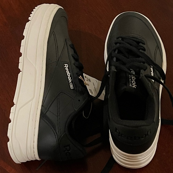 Reebok Black Leather Tennis Sneakers - Picture 2 of 6